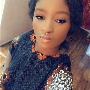 Meet your Posher, Amina